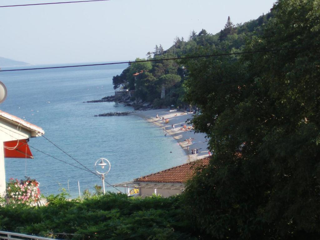 德斯科维奇公寓与客房旅馆 Mošćenička Draga 客房 照片